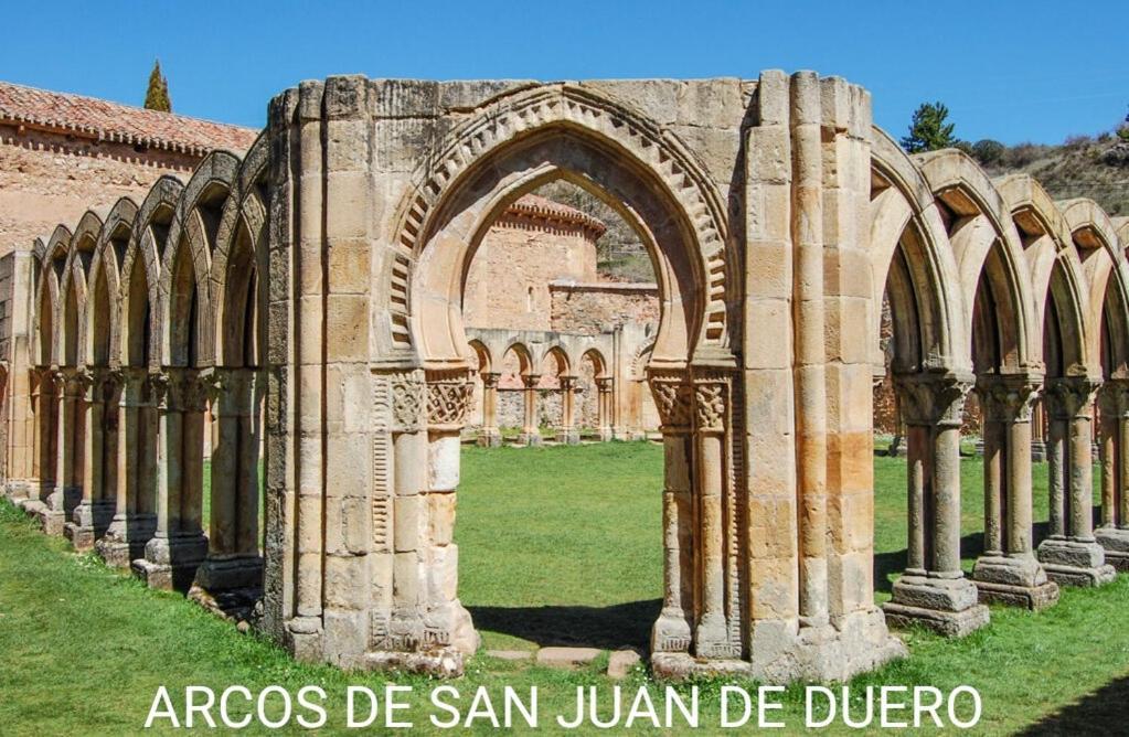 Los Soportales Soria Exterior foto